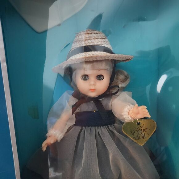 Vintage 1986 VOGUE GINNY VINYL 8” DOLL WITH STAND September in Box - Picture 3 of 11